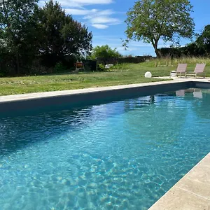  Bed & Breakfast Chateau De Perpezat